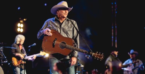 The Subtle Way Alan Jackson Once Protested Awards Show Wanting Him To Play Prerecorded Song