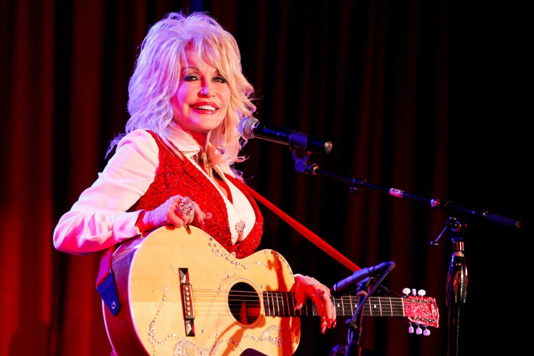 Dolly Parton to Celebrate 50th Anniversary of 'I Will Always Love You' with Month-Long Dollywood Event