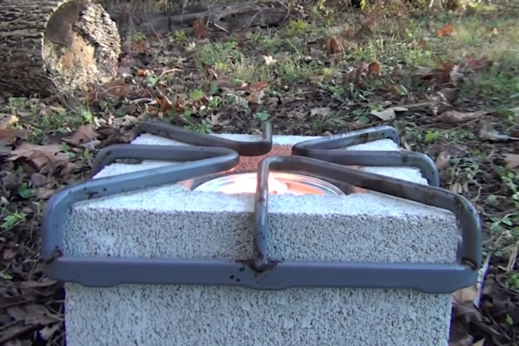 Incredibly Simple Hobo Heater Provides Warmth in a Pinch