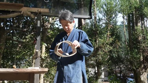 Wie man in Japan traditionell eine Holzkiste herstellt