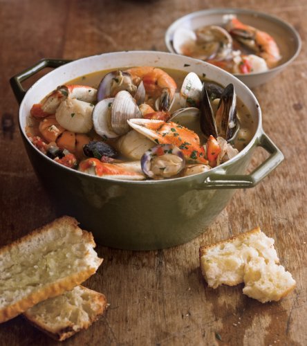 Cioppino with Toasted Baguette
