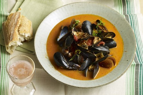 Mussels in Red Chili, Tomato & Coconut Broth
