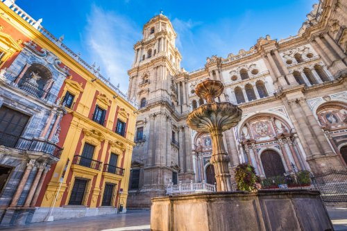What to Do in Málaga Spain: 9 Best Authentic Experiences