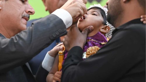 Pakistan: Parents to face prison for not vaccinating their children against polio