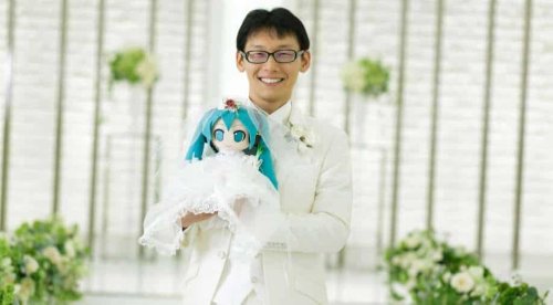 Trouble in paradise for Japanese man who married a fictional character