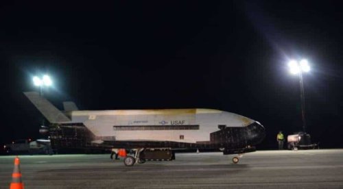 Mysterious US X-37B space plane eyes orbital record