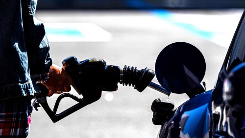 Can green synthetic fuels save the internal combustion engine?