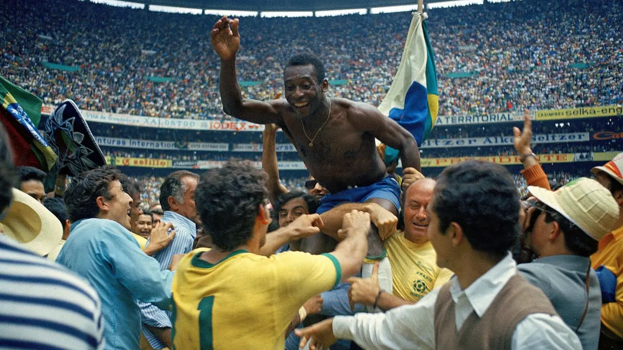 ADDIO A PELÉ - cover