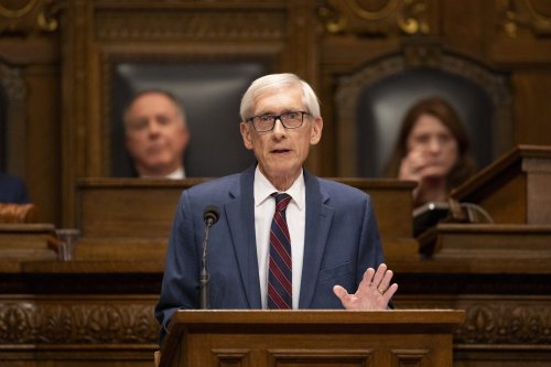 Wisconsin governor can lock in 400-year school funding increase using a veto, state Supreme Court says