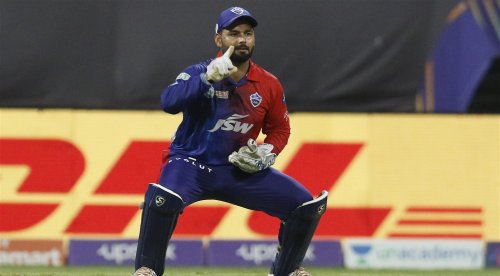 Rishabh Pant Drops Sitter, Has Double Review Shocker As Delhi Capitals Get Knocked Out Of IPL 2022