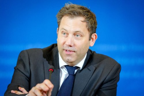 Schwarz-Rot muss bis 2029 mit 33 Milliarden Euro weniger auskommen