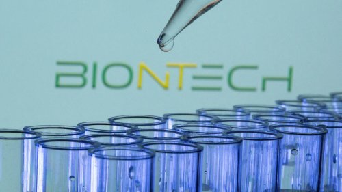  Biontech will ab Oktober zwei angepasste Omikron-Booster ausliefern