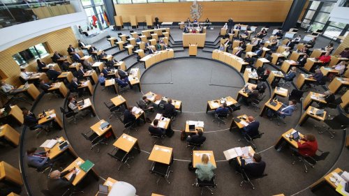  Abstimmungsallianz von CDU und AfD in Thüringen verhindert