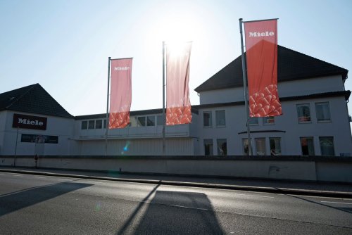 Miele-Chef fordert Gespräche mit AfD und Linken