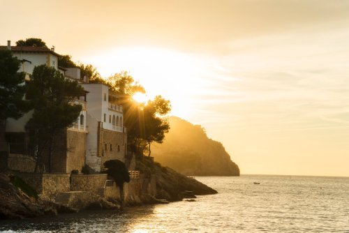 Darum treffen sich reiche Deutsche jetzt zum „Probesterben“ auf Mallorca
