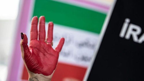  Iran verkündet erste Hinrichtung eines Demonstranten