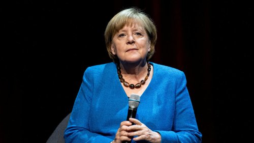  Merkel wirft sich mangelnden Einsatz für Bundeswehr-Aufrüstung vor