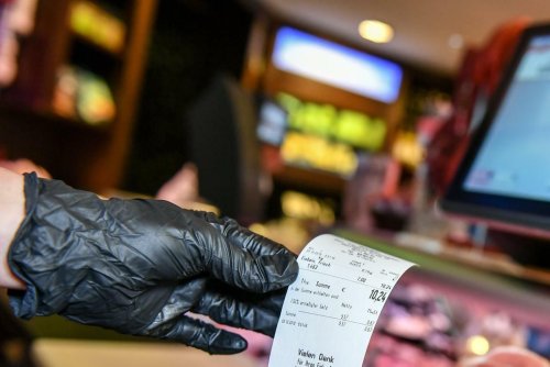 Die Bonpflicht fällt, doch der Kampf gegen Bargeld-Betrüger geht weiter