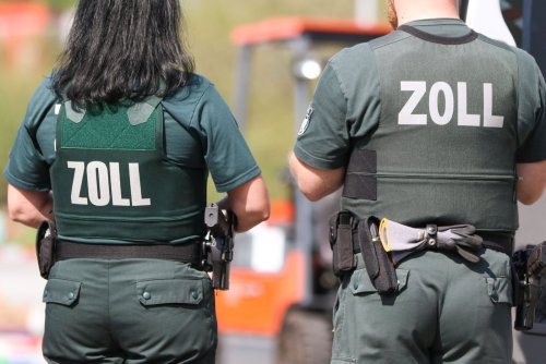 Weshalb Finanzminister Klingbeil tausende bewaffnete Beamte braucht