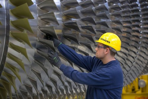 Verstoß gegen Krim-Embargo: Gericht eröffnet Prozess gegen Ex-Siemens-Mitarbeiter