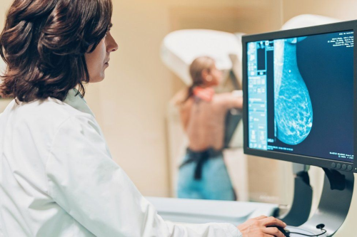 Revolutionary new drug stops breast cancer growth and recurrence
