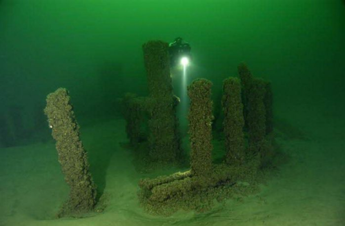 Scientists discover 9000-Year-Old ‘Stonehenge-like’ structure hidden beneath Lake Michigan