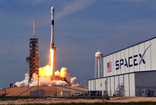 $1,000,000,000,000? Elon Musk could become the world's first trillionaire due to SpaceX