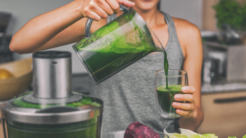 Green juice burns body fat and improves digestion, researchers find