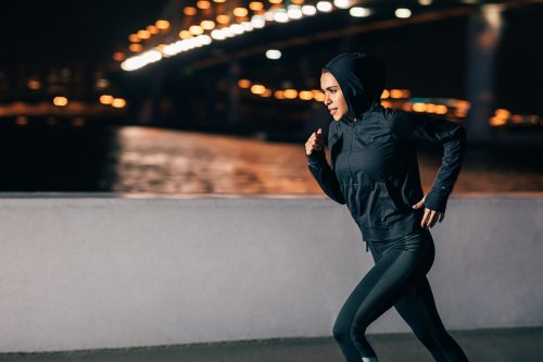 Im Dunkeln joggen: Diese 6 Tipps geben dir Sicherheit
