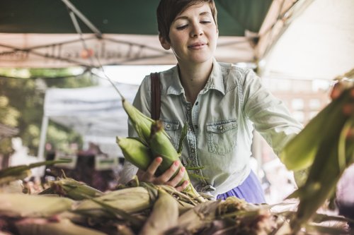 An Obst und Gemüse sparen: 4 Tipps, wie du günstiger shoppst