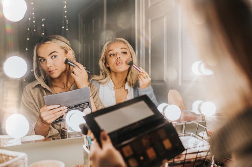 Skin Tint Produkt Test: Community ist von 4-Euro-Produkt begeistert