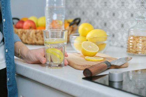 Abnehmen mit Zitronenwasser: Nur bei dieser Temperatur funktioniert es