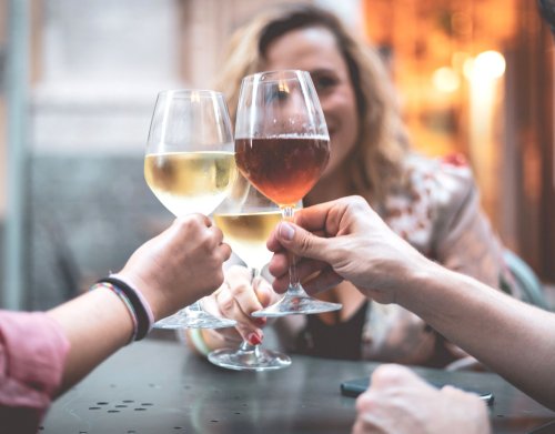 Alkoholfreier Wein: Wer ihn besser nicht trinken sollte