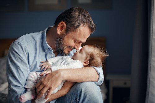 Vaterschaftsurlaub ab 2024: So viele freie Tage gibt es nach der Geburt