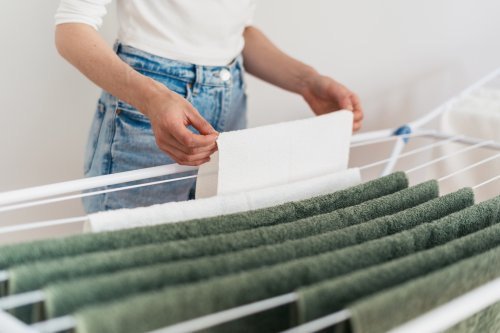 Trick zum Wäsche aufhängen: So wird sie 2 Stunden schneller trocken