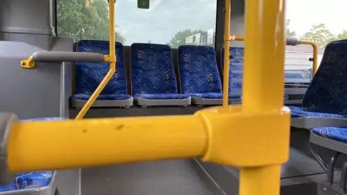 Körperverletzung und Beleidigung in Straßenbahn - Zeugen gesucht