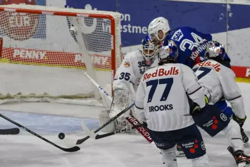 Play-off-Viertelfinale: Adler Mannheim gegen „Rote Bullen“