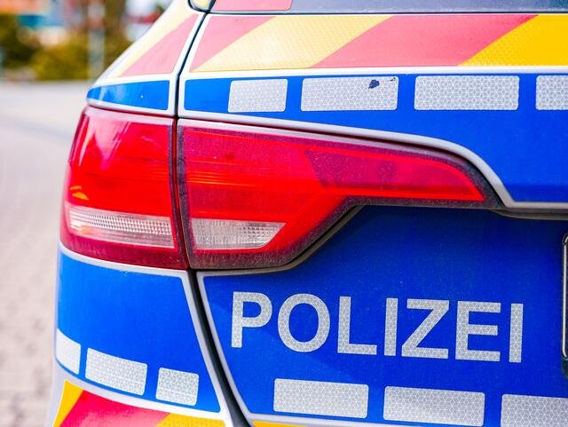 Hoher Sachschaden nach Verkehrsunfallflucht in Mannheim