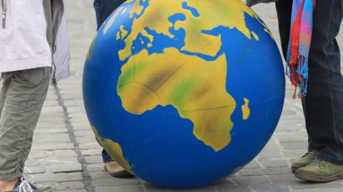Unicef: Deutsche verbrauchen fast drei Erden
