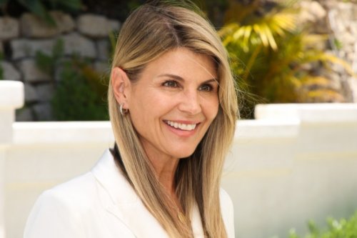 Lori Loughlin Makes First TV Appearance Since College Admissions Scandal