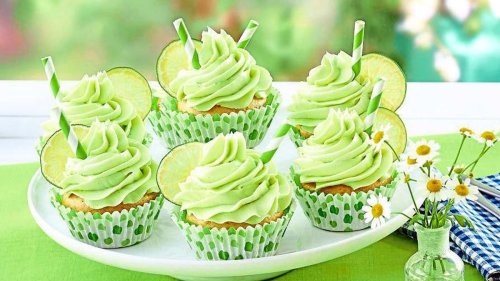These Mojito Cupcakes Are So Good They’re Like a Party In Your Mouth — and They Couldn’t Be Easier to Make!