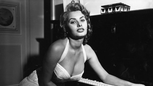 Sophia Loren through the years: 18 Rare & Fascinating Photos of Her Life, Love, Legacy | Flipboard