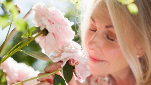 63-Year-Old Woman Finds a Way to Bring Back Taste and Smell a Year After Long COVID