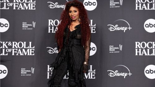 Chaka Khan’s 60-Lb. Weight Loss Started With a Liquid Diet—See Why You Should Skip It