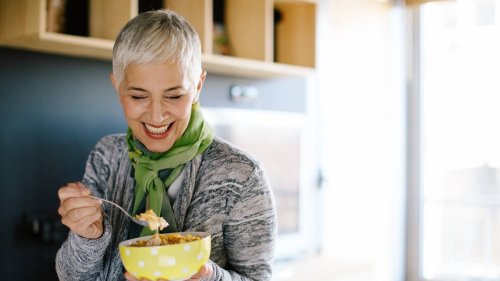 Best Hypothyroid Diet Changes to Reverse Symptoms Like Hair Loss, Fatigue + More
