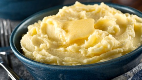 A Pinch of This Kitchen Staple Will Make Your Mashed Potatoes Extra Fluffy