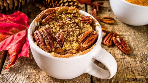 This ‘Lazy’ Pecan Pie in a Mug Is Ready To Eat in Under 10 Minutes
