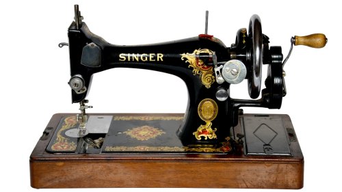 This Singer Sewing Machine May Be Worth $800 or More