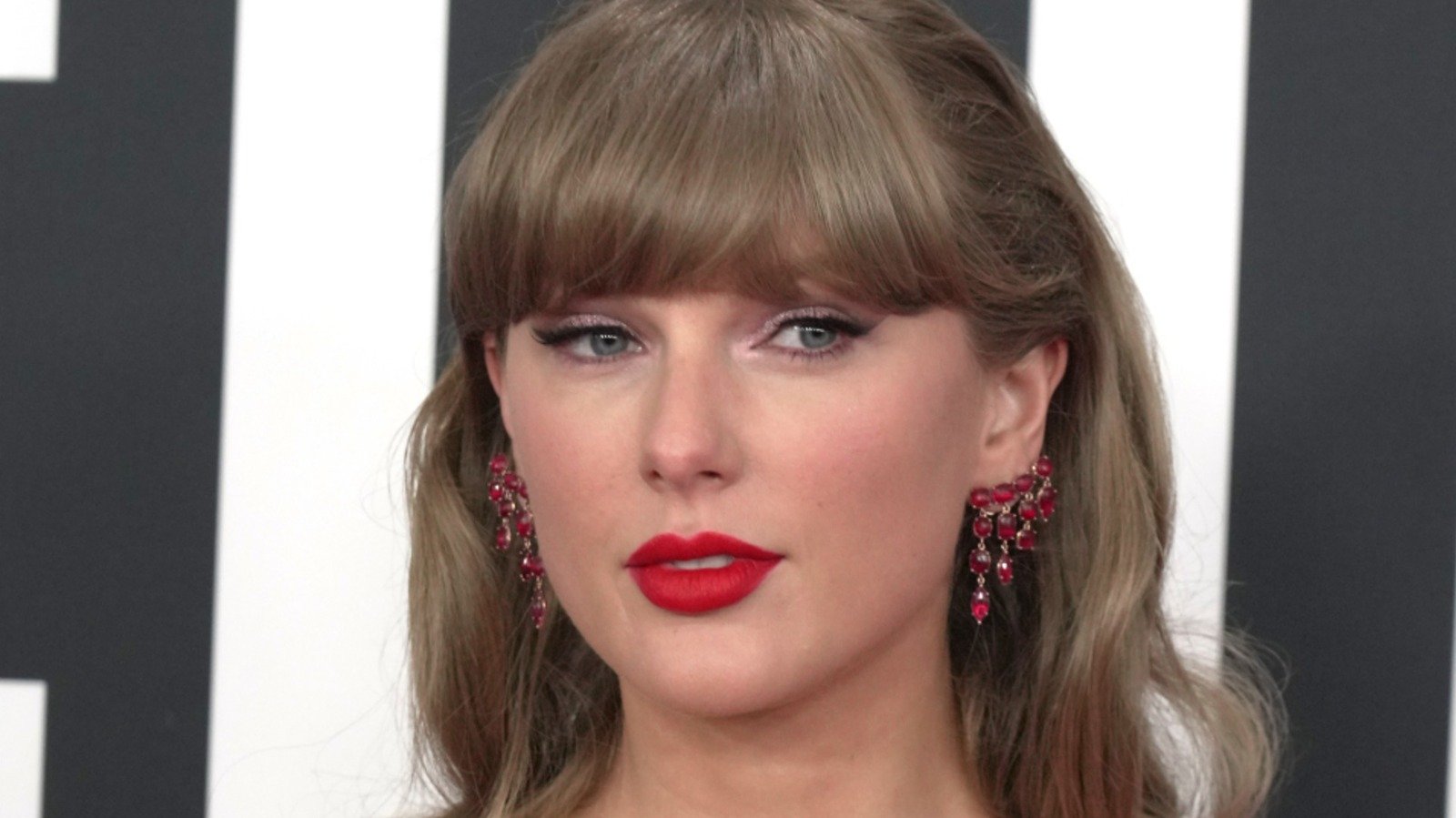 Taylor Swift's 2025 Grammys' Dress Missed The Mark For One Big Reason - Women