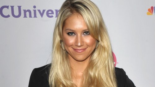 Anna Kournikova Is Stunning Without Makeup - Women